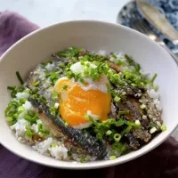 いわしのこれうま焼き丼|ヤマサ醤油公式アカウントさん