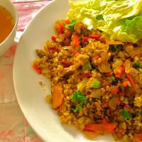 カレーチャーハン+生野菜,スープ