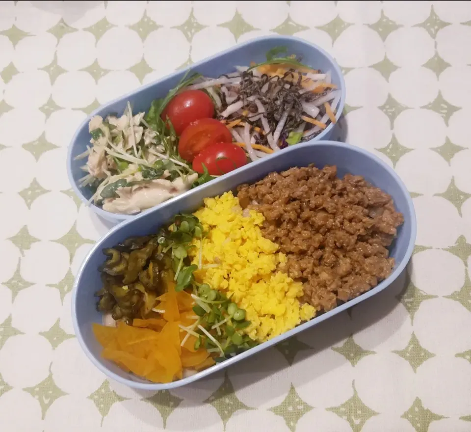 カラフル鶏そぼろお弁当|ポロポロさん