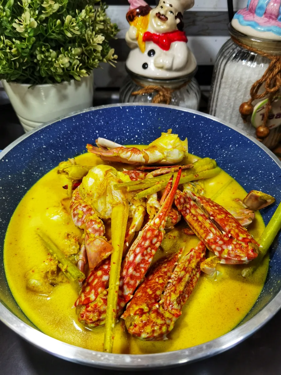 Snapdishの料理写真:Gulai ketam|azirasamsuddin771008055774さん