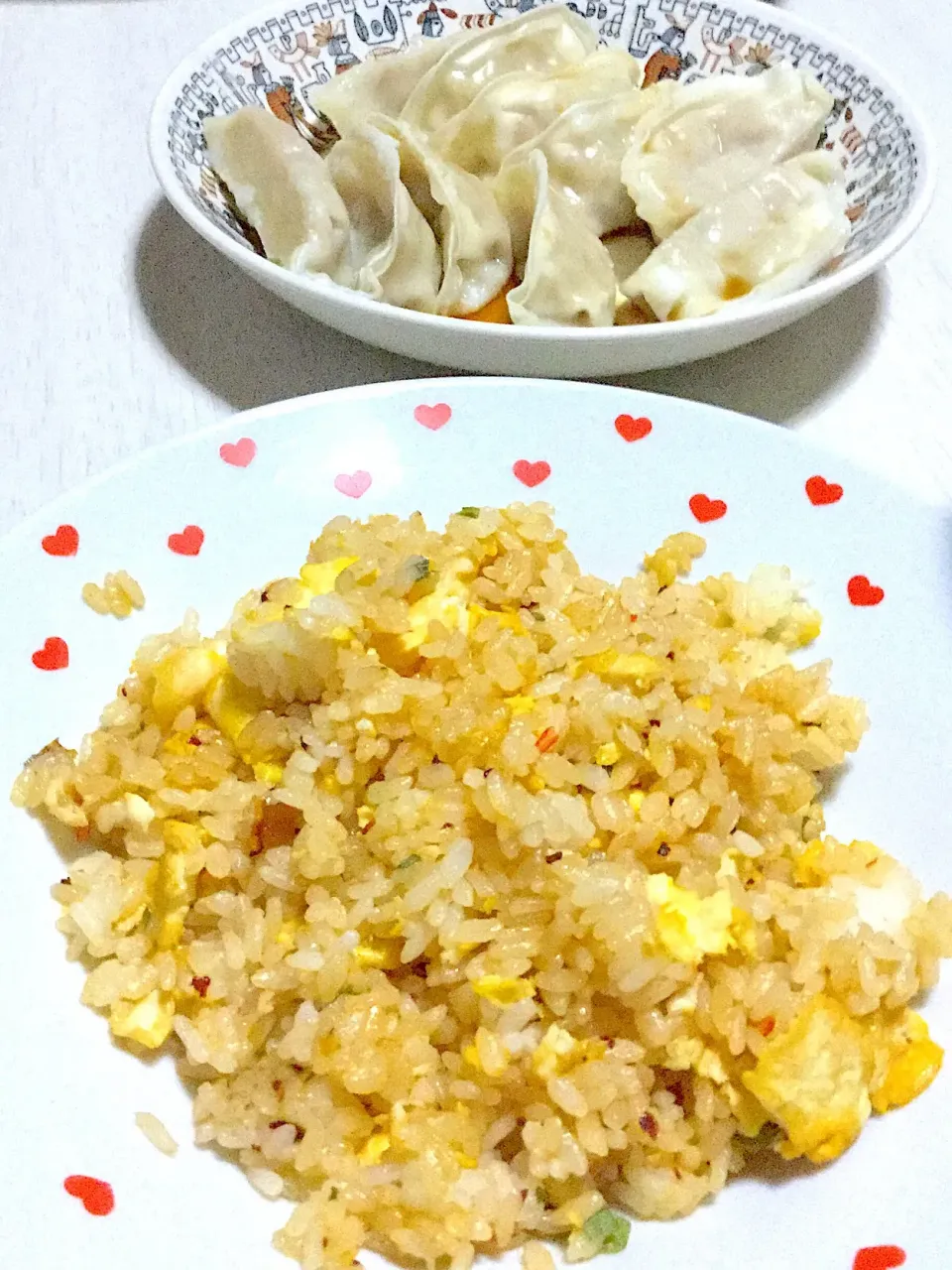 Snapdishの料理写真:かに卵チャーハン、餃子、お味噌汁|Ayaさん