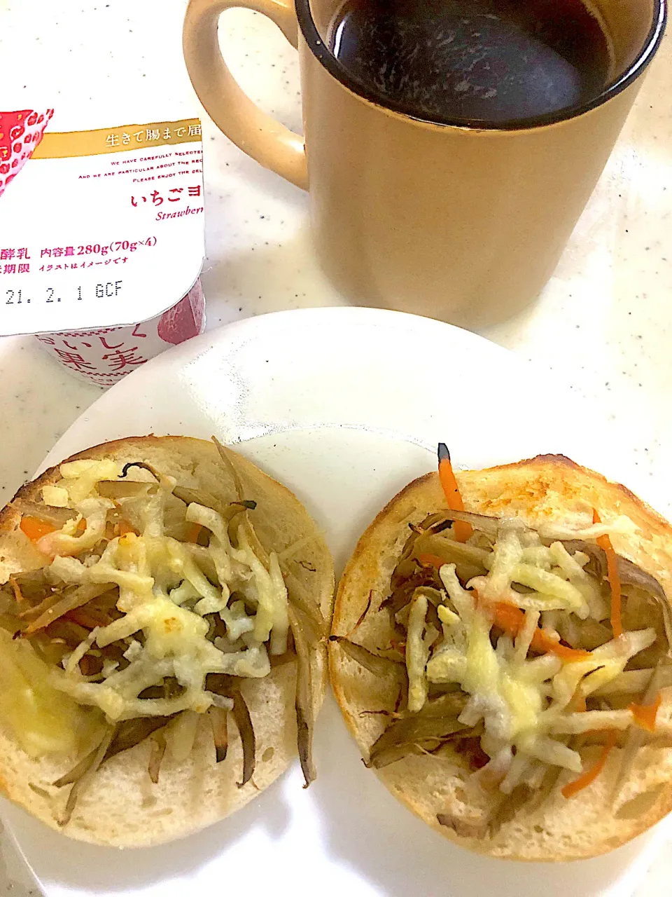 なるさんの料理 みっこちゃんさんの料理 きんぴらピザトースト🍕|ころりんさん