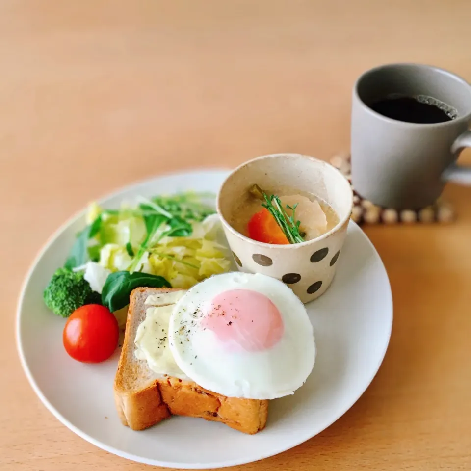 Snapdishの料理写真:行ってきます　の　朝ごはん|FIKA789さん