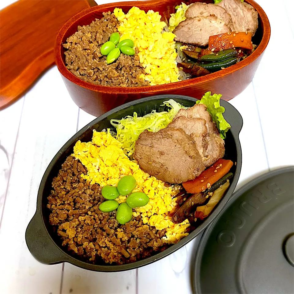 Snapdishの料理写真:姉妹弁当 そぼろ丼|mnkさん