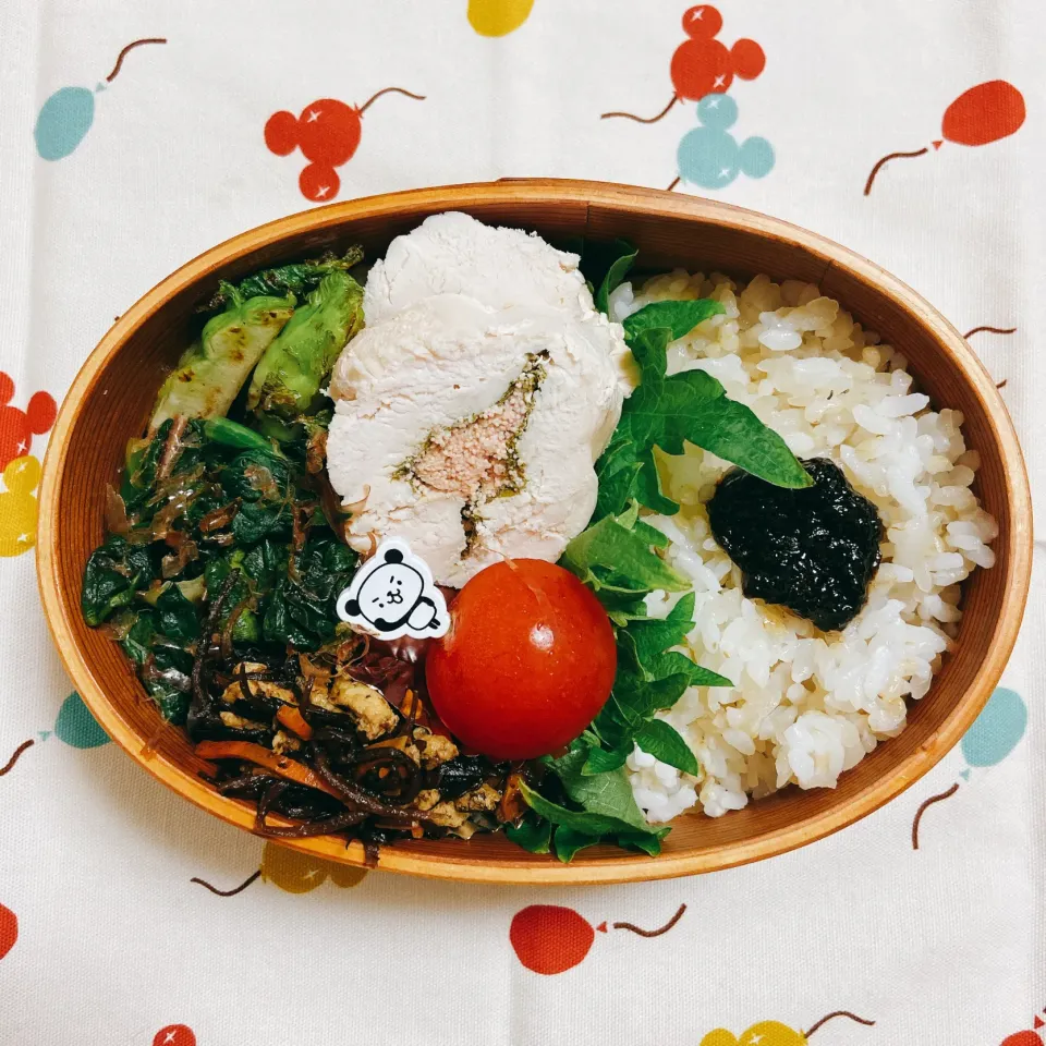 2021/01/28
鶏肉の明太子大葉巻き
蕾菜の塩炒め
ほうれん草🥬のおひたし
ひじき煮
ミニトマト🍅|aichanさん