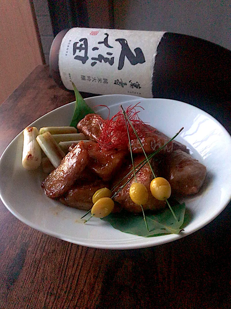 ゆうみん（4人の母ちゃん）さんの料理 お肉みたい💕マグロのアラで角煮風葱鮪😘|とんちんさん