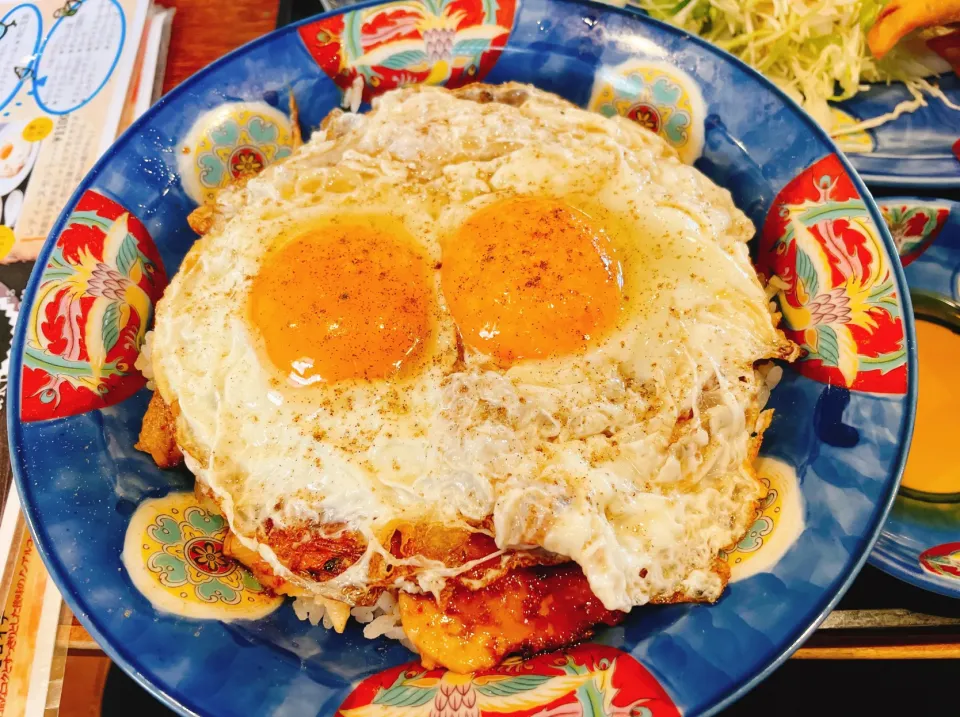 今治名物『焼豚玉子飯』|コージ💫さん