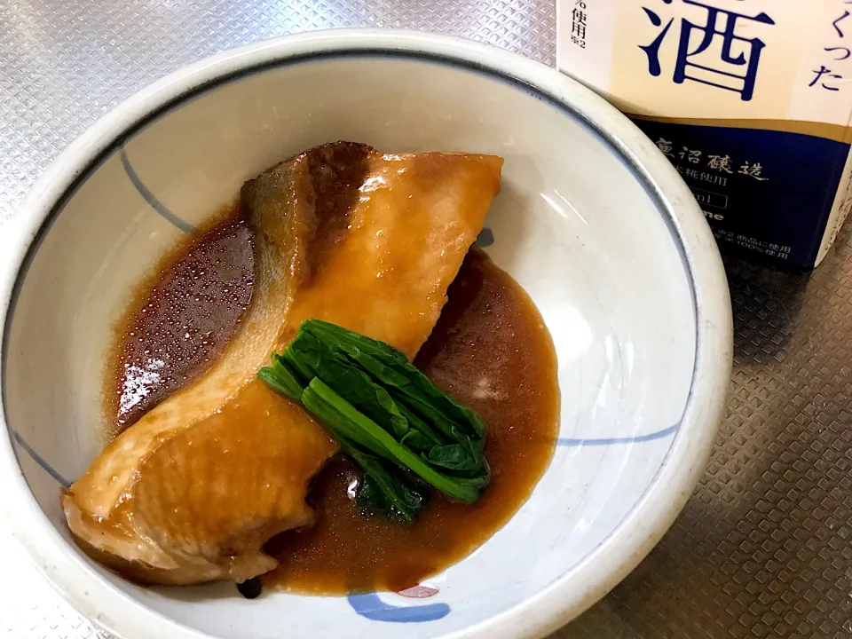 Snapdishの料理写真:ブリの照り煮    #砂糖の代わりに糀甘酒|ブンタさん