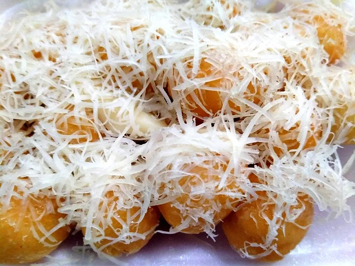 Sweet Milky Cheese Balls|Harlina  (Malaysia)さん