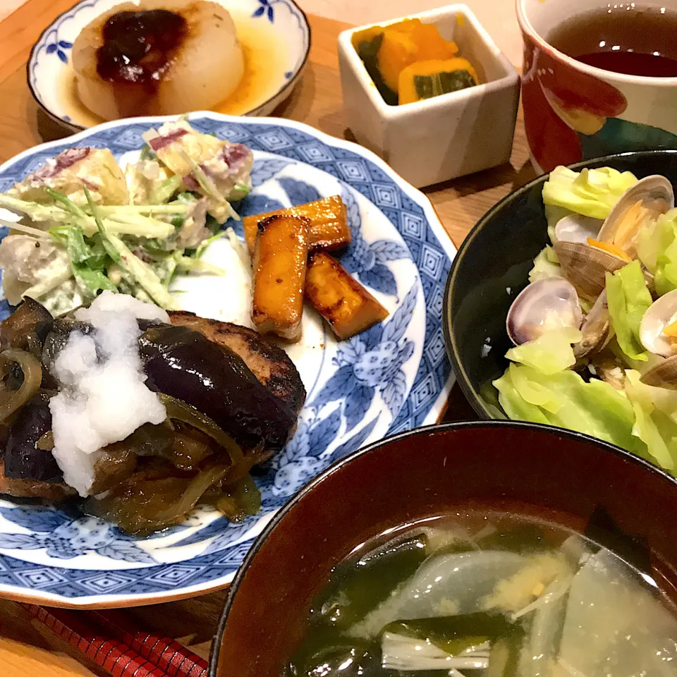 和風ハンバーグと春キャベツとあさりの酒蒸しのお夕飯 いただきます🙏|mokoさん