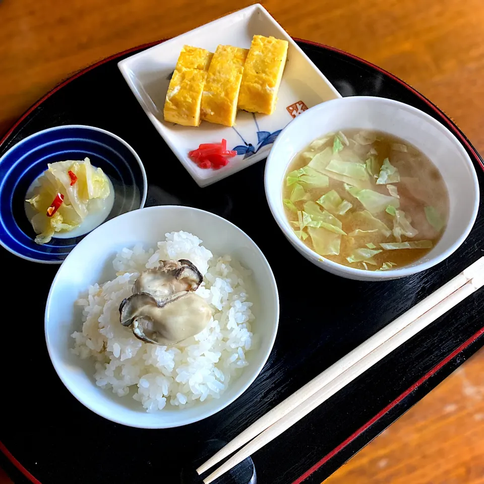 Snapdishの料理写真:牡蠣ごはんの朝ごはん|Kさん