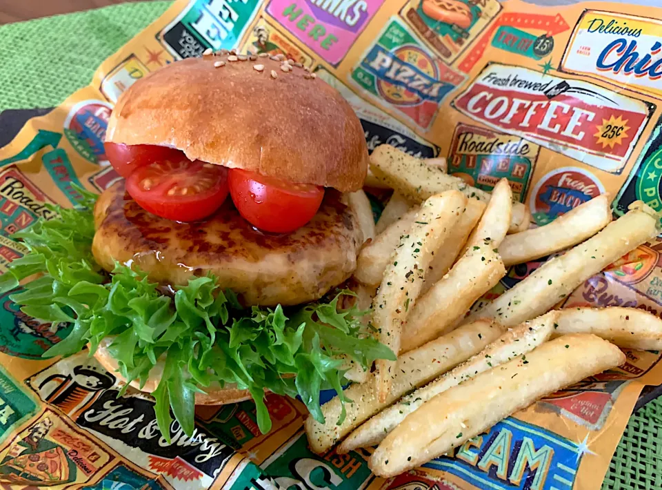 カンパチdeフィシュバーガー🍔照り焼き味✨みりん効果で照り照り|いちごさん