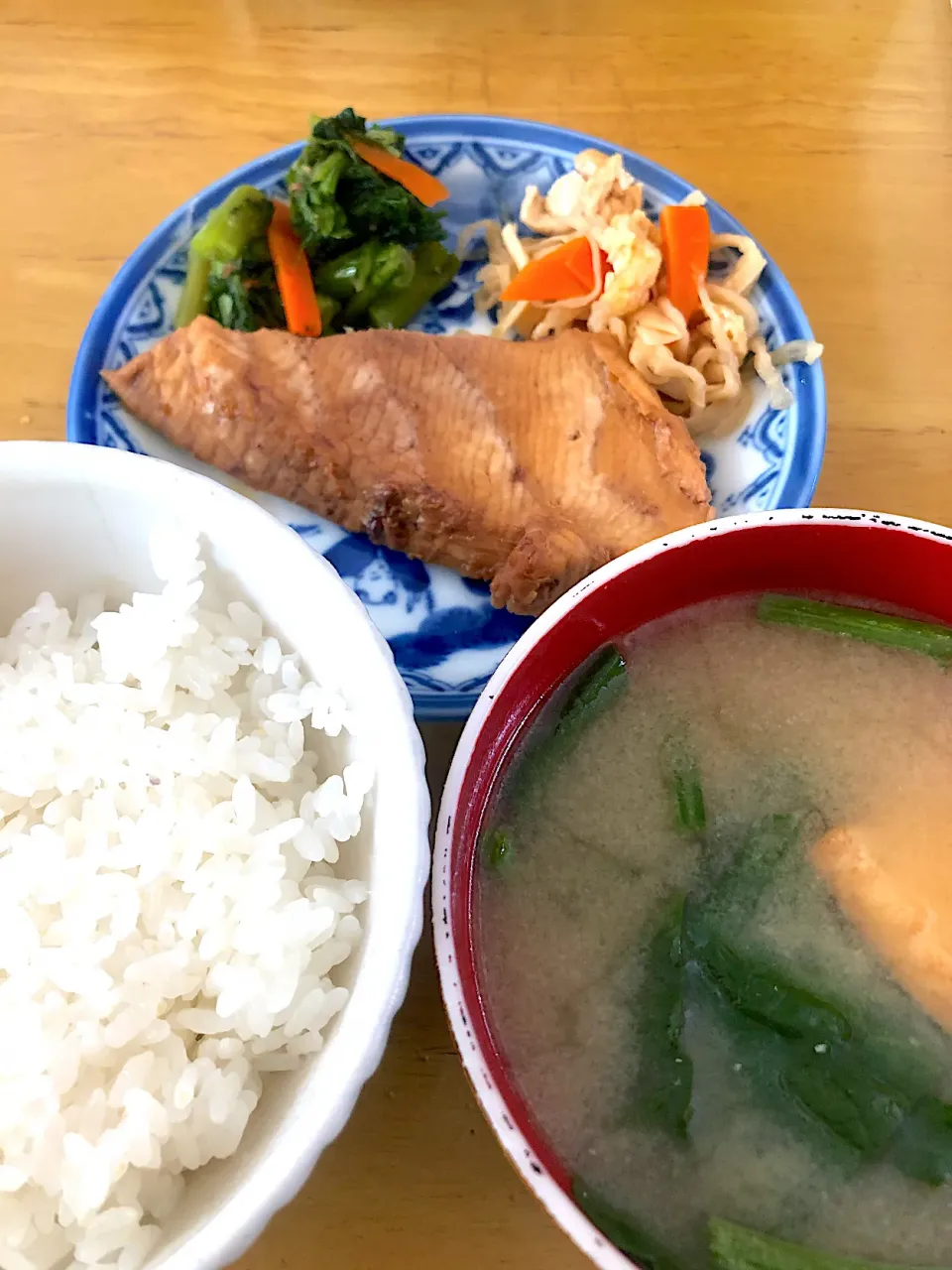 和定食🐟モーカサメの生姜焼き|ゆっこっこさん