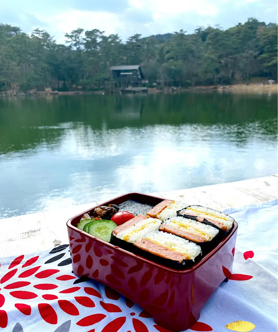 夫の作るスパム弁当|ゆすらうめさん