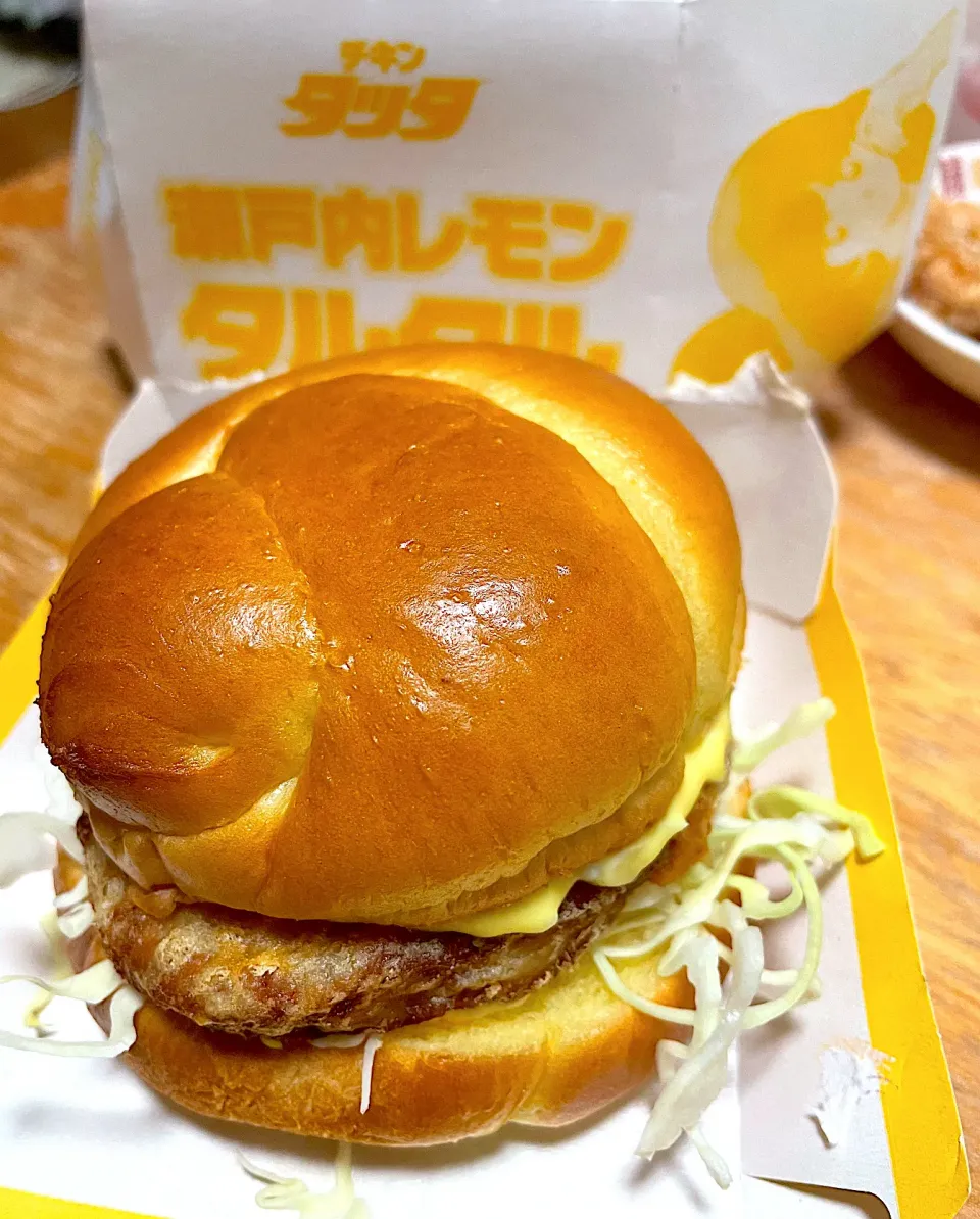 チキンタッタ🍔瀬戸内レモン🍋タルタル|るみおんさん