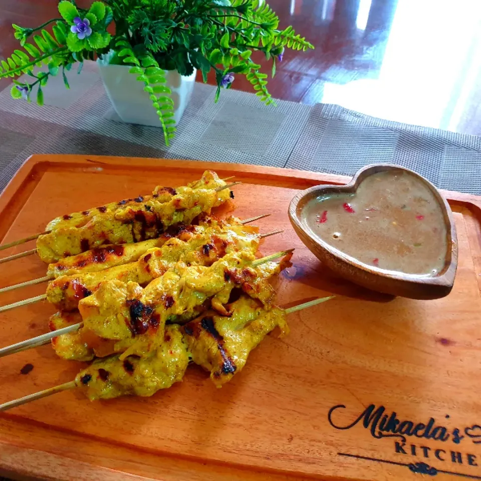 Chicken Satay in Peanut Sauce|Mikaela's Kitchenさん