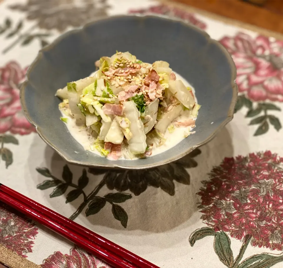 ごまマヨおかか de 白菜とベーコンの無限サラダ|まめすけ。さん