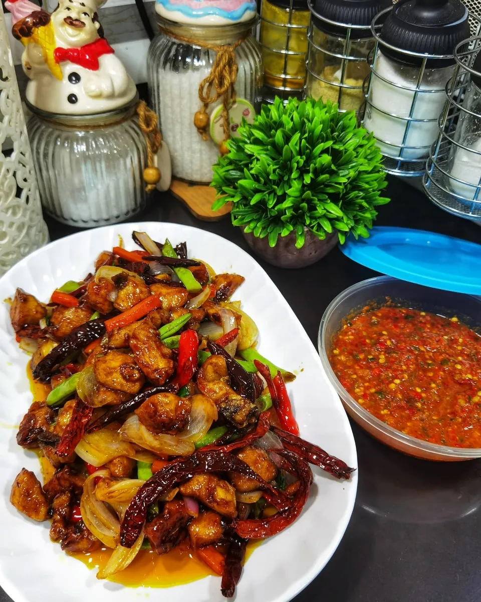 Ayam Kung Pao and sambal belacan|azirasamsuddin771008055774さん