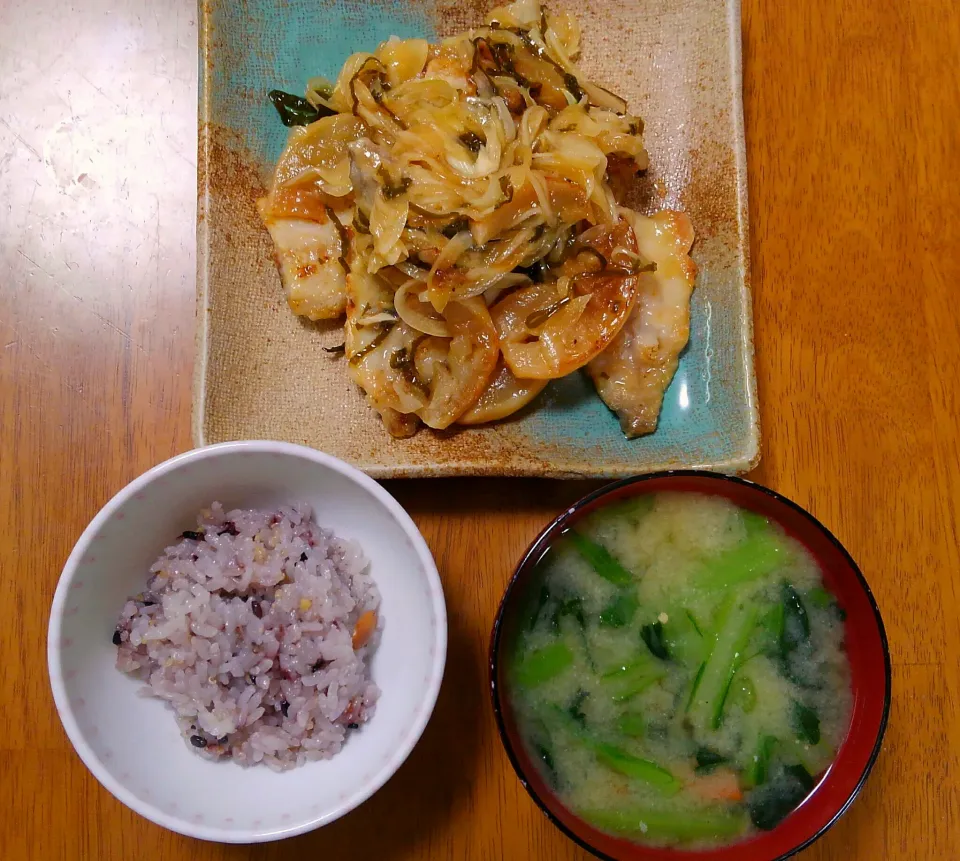 １月２６日　鯵と焼きかぶの昆布南蛮漬け　ほうれん草とにんじんのお味噌汁|いもこ。さん