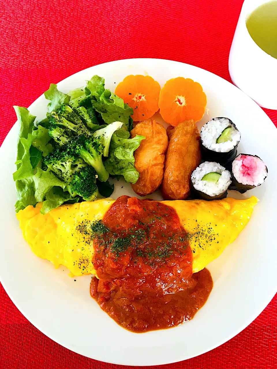 176日目の朝カレー😋ポテトオムレツにスパイスチキンカレー❤️|HAMI69さん