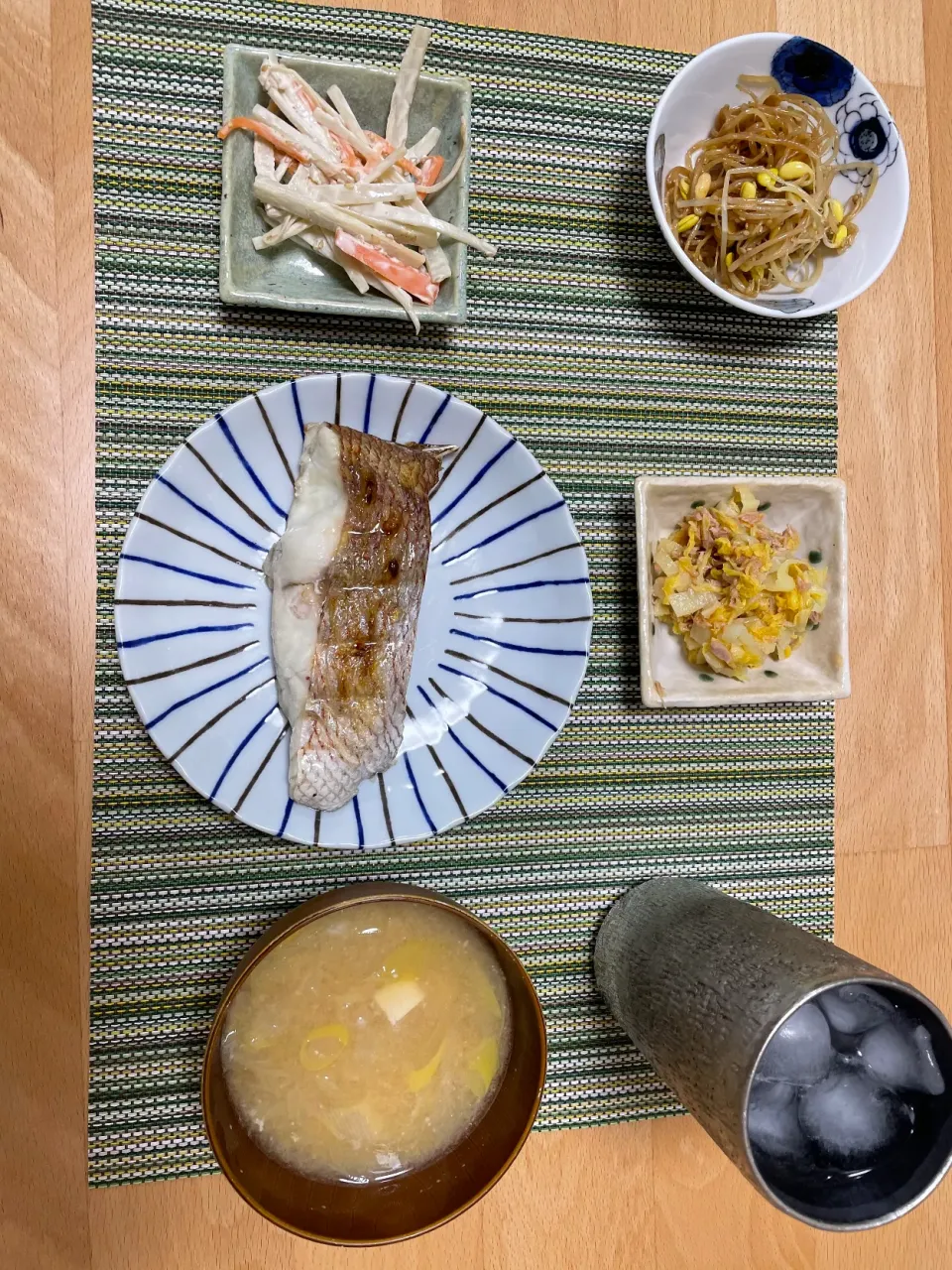 Snapdishの料理写真:鯛の塩焼き|まーさん