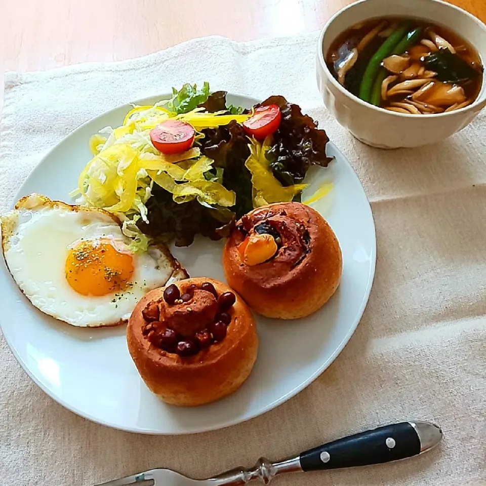 恵方巻パンで朝ごはん|えるえるさん