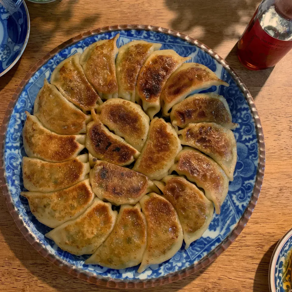 Snapdishの料理写真:焼き餃子|まる(丸大豆)さん