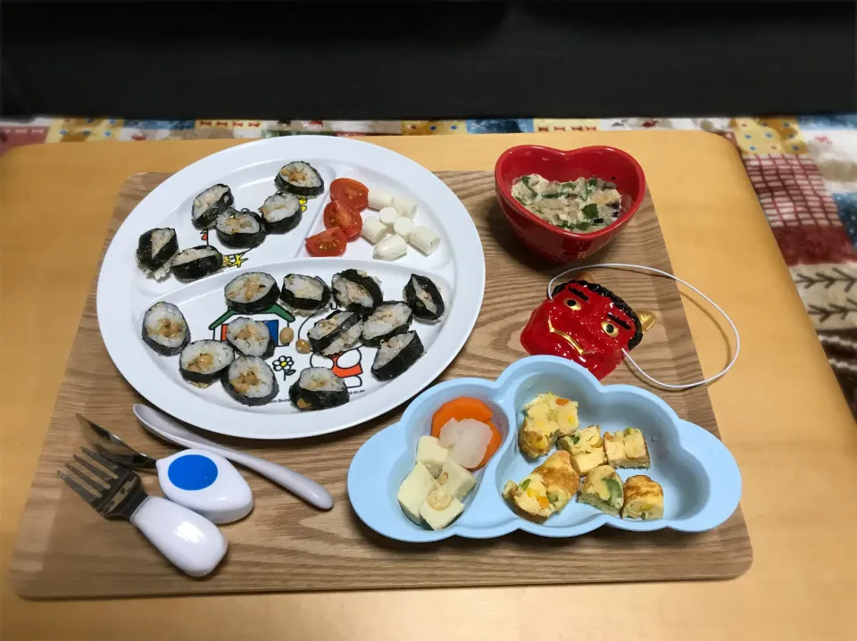 人生2回目の節分。去年はまだ生後半年くらいだったので食べ物は何もできませんでしたが、今年はこんなに食べました。初めての茶碗蒸しも気に入ってくれて完食してくれました。嬉しかった❣️|cossamさん