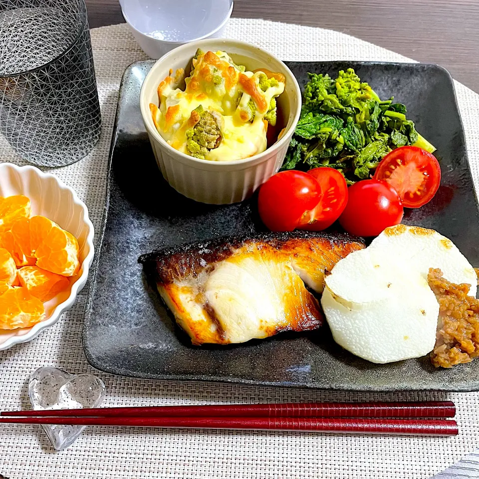 2/3晩ご飯：鰤の塩麹焼き|ななみんさん