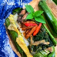 Nasi Pepes 
rice & dish wrapped and grill into banana leaf ....👌|Ari Lestari Kusmanさん