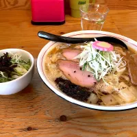 Snapdishの料理写真:しょうゆラーメン|Isao Kataokaさん