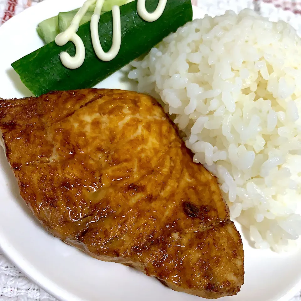 Snapdishの料理写真:モウカザメの照り焼き💓|kuucanさん