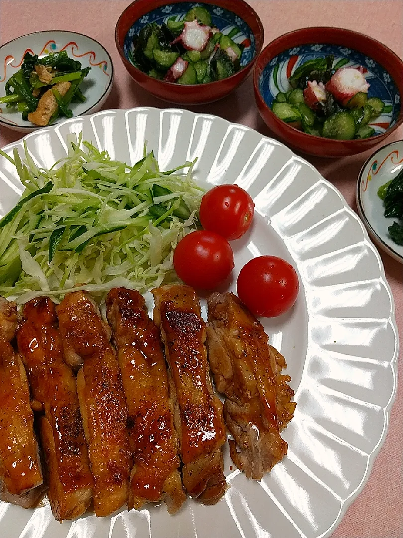 ☆今日の晩ごはん☆　鶏の照り焼き　たこの酢の物　小松菜の炊いたん|hamamaさん