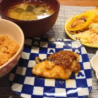 Snapdishの料理写真:🐟️サバのごまマヨ焼き|くみけるさん