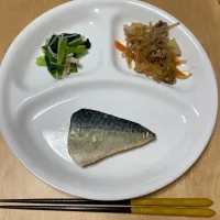 鯖の味噌煮、肉野菜炒め、二色あえ|Rioさん