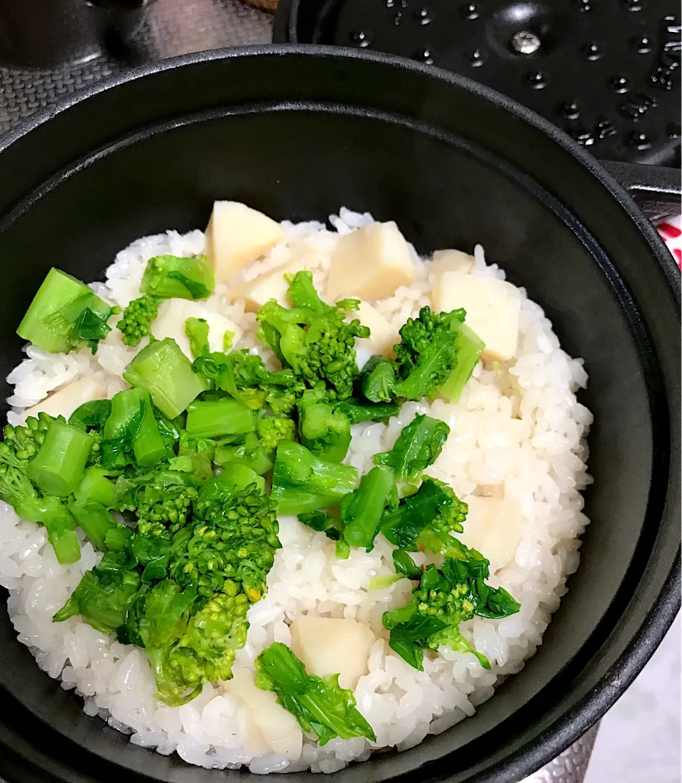 ホタテと菜の花の炊き込みご飯|うさこさん