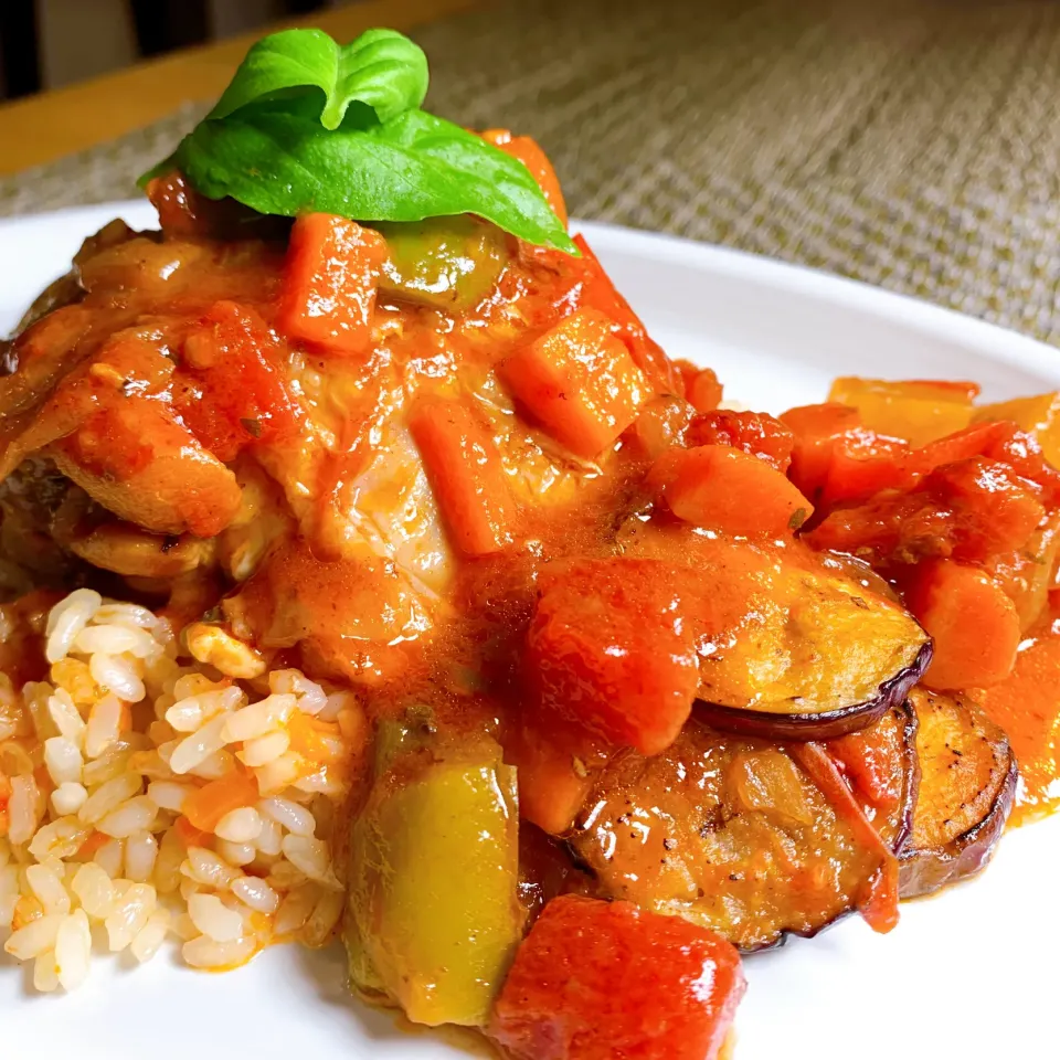 Chicken Cacciatore with Butter Rice (鶏もも肉のトマト煮込みカチャトーラ、バターライス添え)|Masa, The Cooking Husbandさん