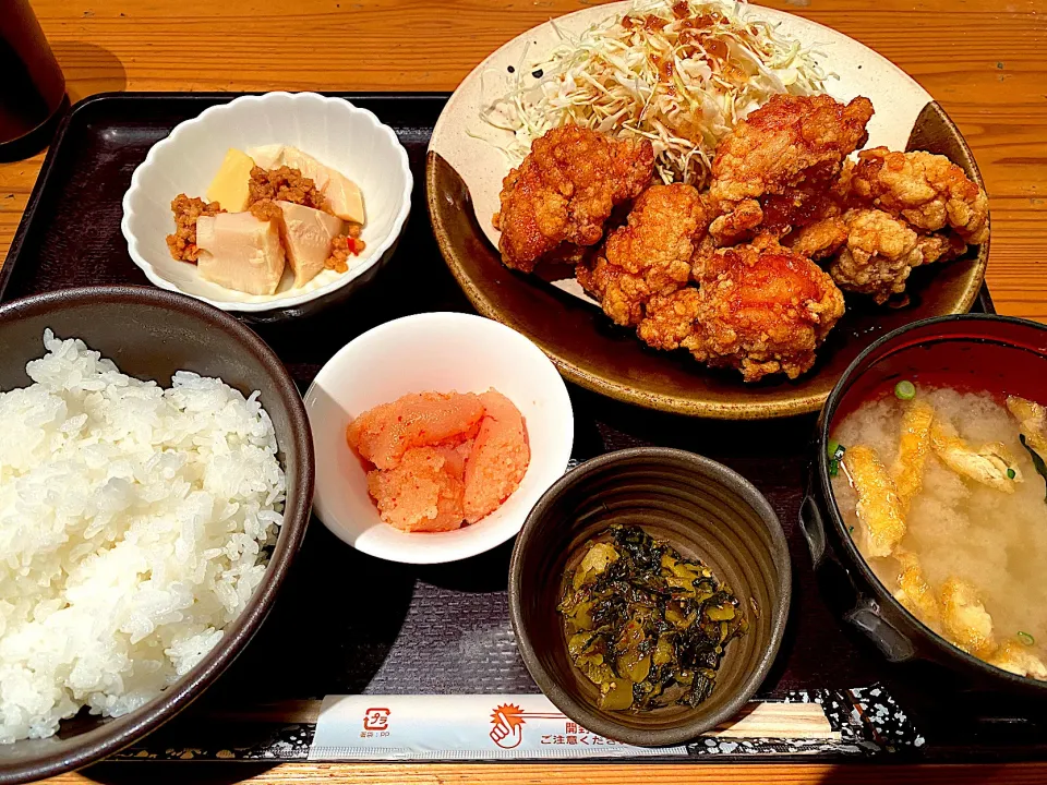 鶏の唐揚げめんたい風味定食|かぬさん