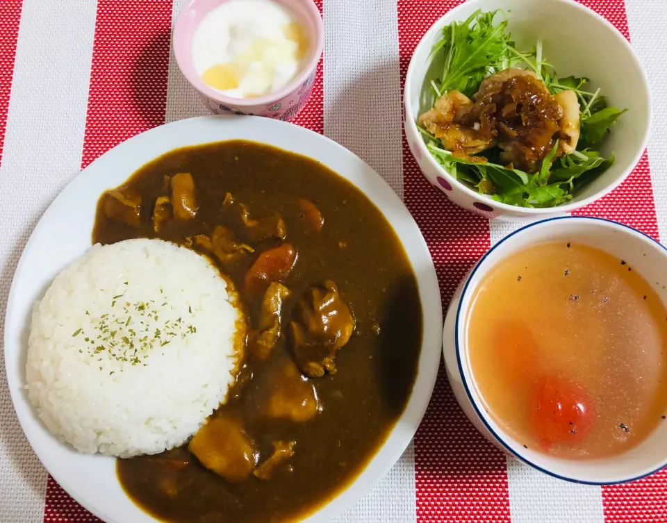 【お昼はインドカレー屋さん】チキンカレー|飛鳥さん