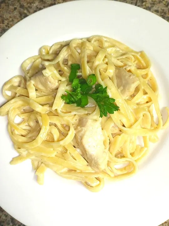 Snapdishの料理写真:Da Nook's Chicken Fettuccine|Kedraさん