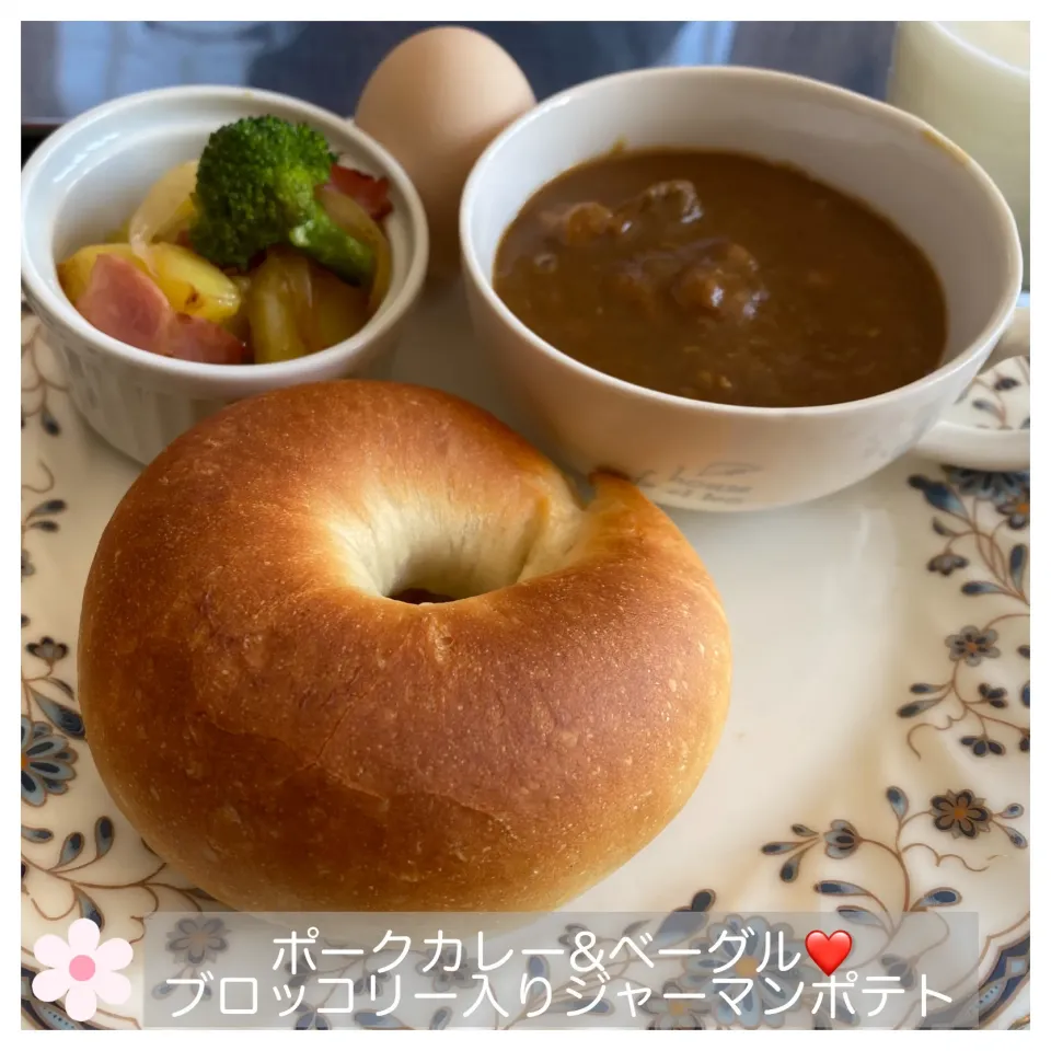 ポークカレー&ベーコン❤️　ブロッコリー入りジャーマンポテト|いのっちさん