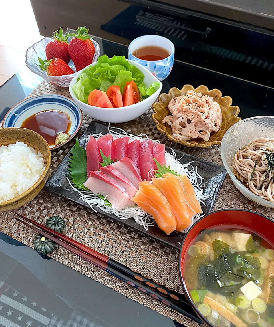 Snapdishの料理写真:お刺身定食🐟✨|ゆかりさん