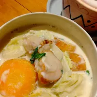 Snapdishの料理写真:無農薬野菜とホタテの豆乳スープ|ニョタ🌟さん