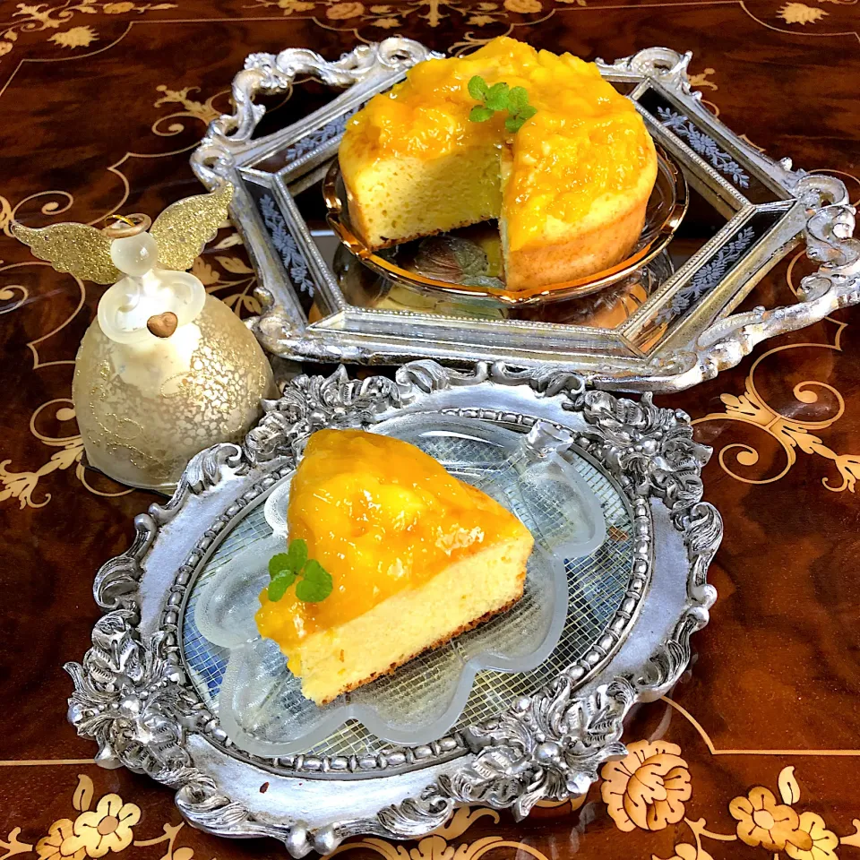 Snapdishの料理写真:マンゴー🥭ケーキ💐|henryさん