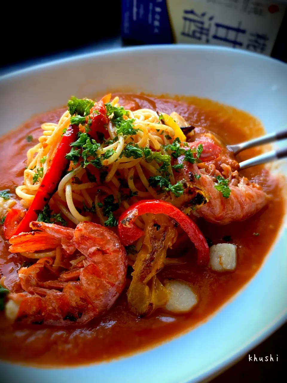 糀甘酒入のトマトソース🍅で、海老🦐と帆立のパスタ🍝　　フレッシュトマト🍅の旨味凝縮、だけどアッサリなソースは、タップリ絡めて召し上がれ〜♬|KOZUEさん