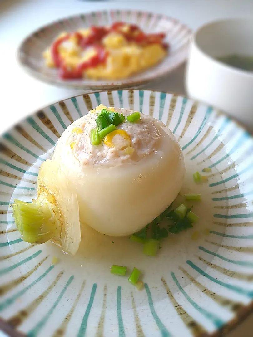 まるごとカブの鶏ひき肉詰め 生姜餡|まめころさん