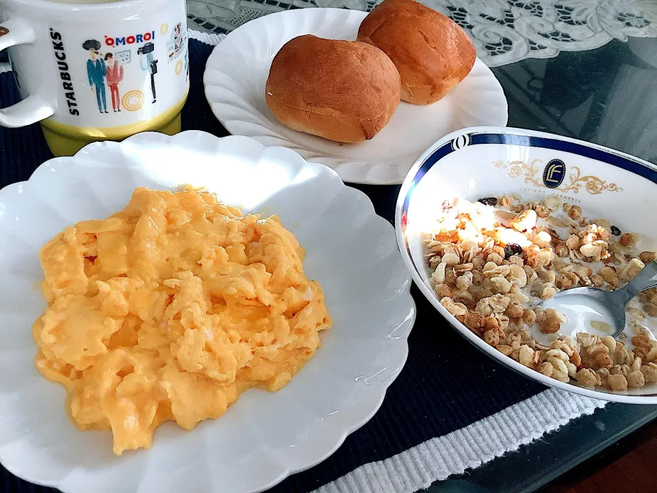 Snapdishの料理写真:ふわふわスクランブルエッグ😋|アライさんさん