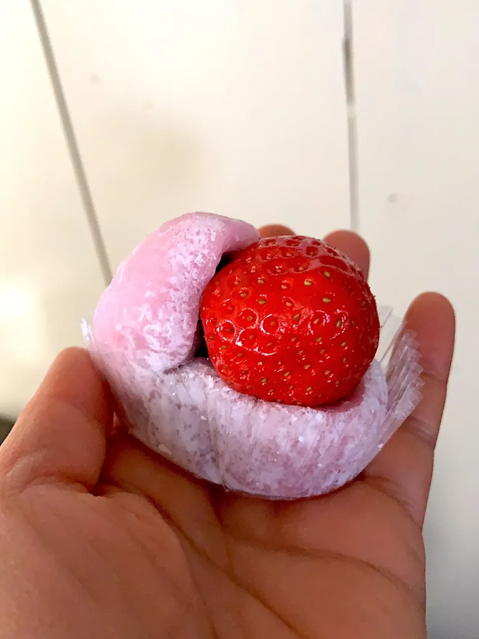 シャトレーゼのいちご大福🍓|Sachyさん