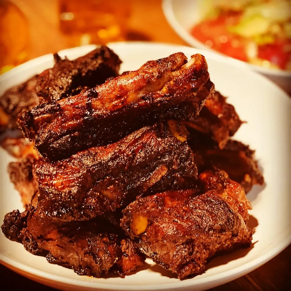 All Ready too eat and all gone lol 😂 Fresh made Spicy Smoked Paprika Pork Ribs 
#ribs #chefemanuel -#bbq|Emanuel Hayashiさん