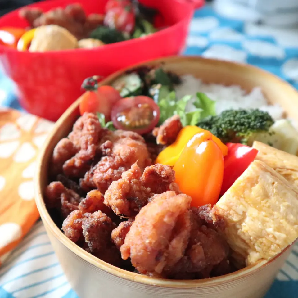 Snapdishの料理写真:中学生男子年子弁当🍱皆大好き唐揚げ弁当❤️|なかじー。さん